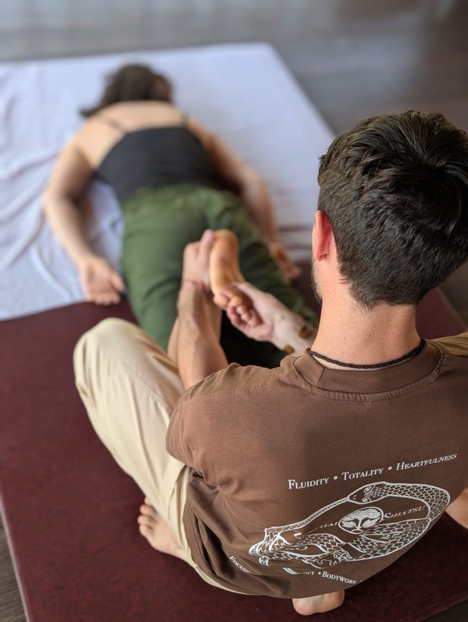 Zenthai Shiatsu — foot and leg work